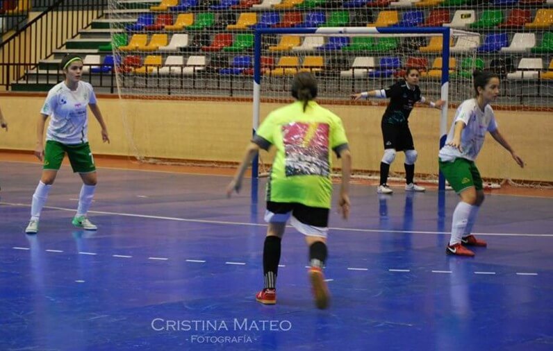 Partido entre el Joventut d'Elx y el Hispànics Torrent / Cristina Mateo